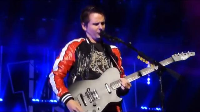 Muse - The Dark Side ( Live debut at Reeperbahn Festival, Hamburg, Germany ) смотреть онлайн
