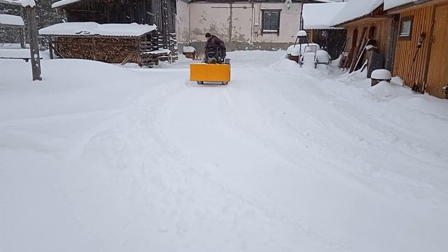 Разгребаемся после снегопада смотреть онлайн