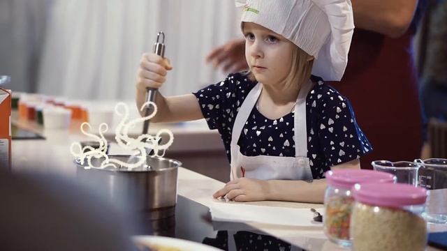 Детский день рождения в студии Анетти смотреть онлайн