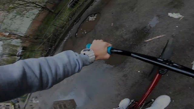 На НОВОМ BMX Под Колеса МАШИНЫ😨 Это ППЦ... смотреть онлайн