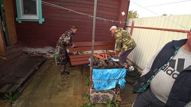 ПОКУПКА БУДКИ ДЛЯ СОБАКИ И ТУАЛЕТ ДЛЯ ДЯДИ ЮРЫ В ДОМ смотреть онлайн