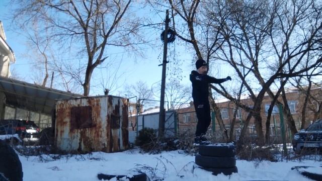 САЛЬТО В СУГРОБ ЗИМОЙ!!! смотреть онлайн
