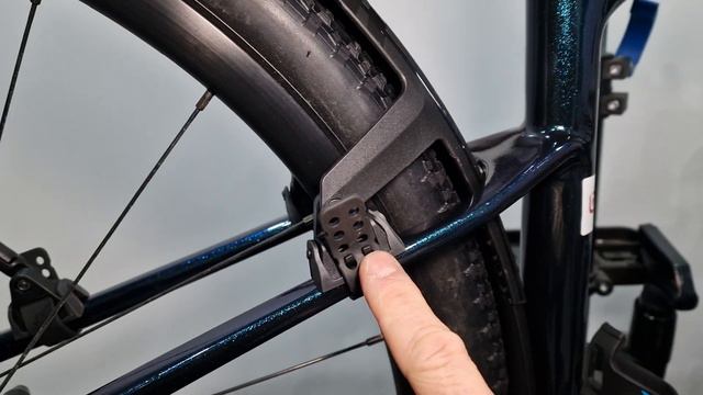 Giant Revolt & SKS Speedrocker mudguards смотреть онлайн