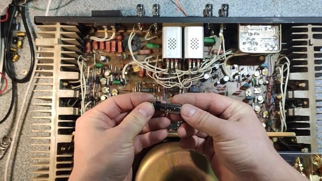 Эстония-УМ-010 стерео Hi-Fi усилитель, обзор. смотреть онлайн