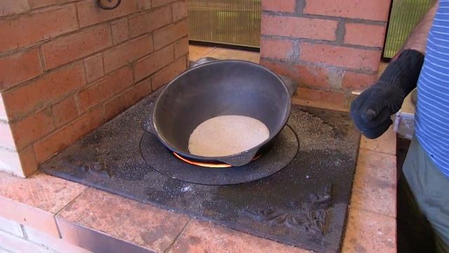 Как очистить казан от ржавчины и нагара в домашних условиях | Чистим казан смотреть онлайн