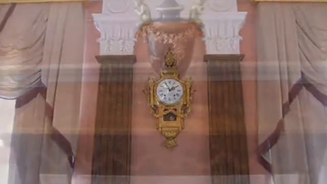 Люстры старинного зала, бронза , паркет, зеркала... смотреть онлайн