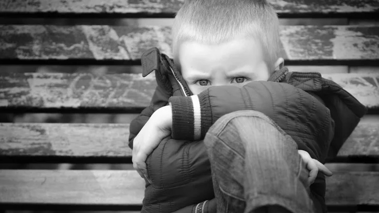 Обиженные дети! Как быть если обижают детей. Куда жаловаться, или стоит разобраться смотреть онлайн