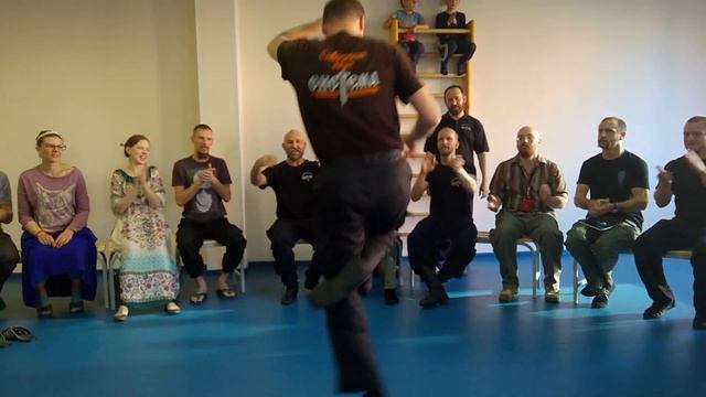 Пляска в кругу смотреть онлайн