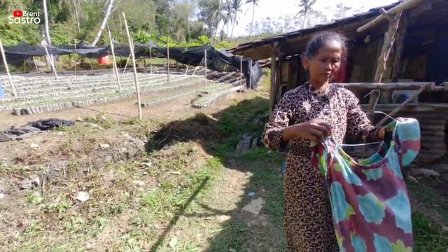 BERANI...!!! SATU KELUARGA TINGGAL DI KAMPUNG MATI | PEDESAAN JAWA TENGAH смотреть онлайн