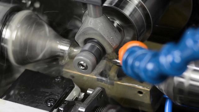 500 D-Drive - Feinverzahnungsmaschine смотреть онлайн