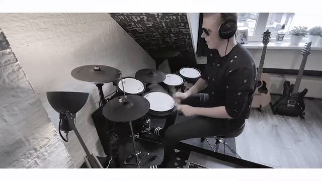 Rock And Roll *DRUMCOVER* смотреть онлайн