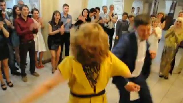 Танец зятя и тещи! смотреть онлайн