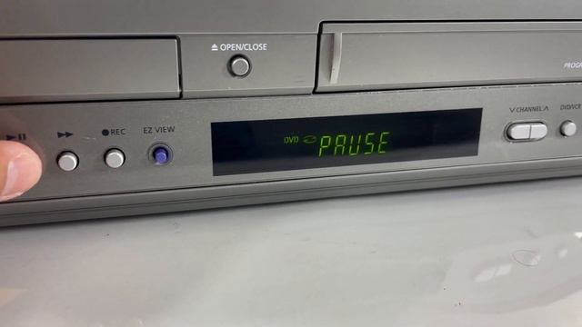 Samsung DVD-V3500 Combination Dolby DTS DVD/VHS Recorder Combo смотреть онлайн