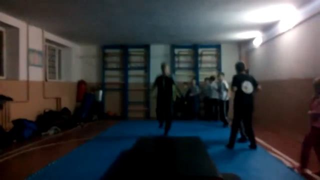 Як правильно робити сальто смотреть онлайн