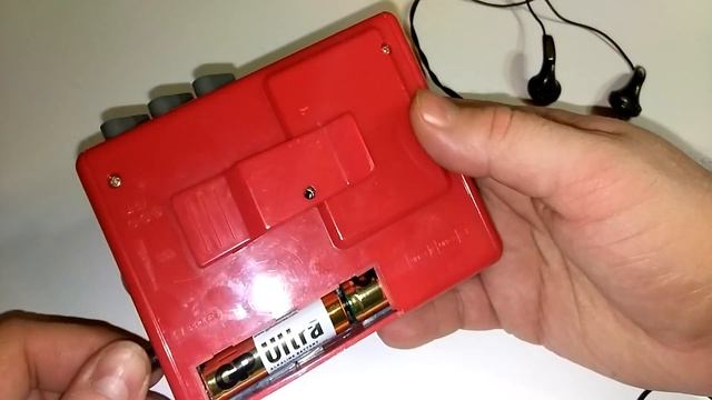 Музыка из 90х. Ретро кассетный плеер из Китая. Sunny Stereo! смотреть онлайн