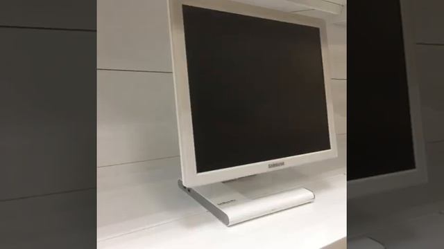 Монитор Samsung SyncMaster 971P смотреть онлайн