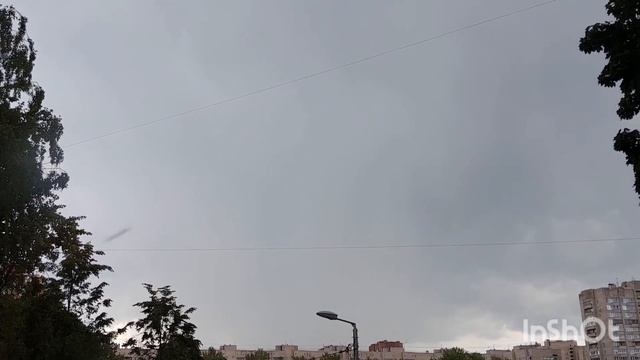 Мимо прохододящая гроза на севере Санкт-Петербурга, 28 июня 2023 года. #thunderstorm #гроза #питер смотреть онлайн