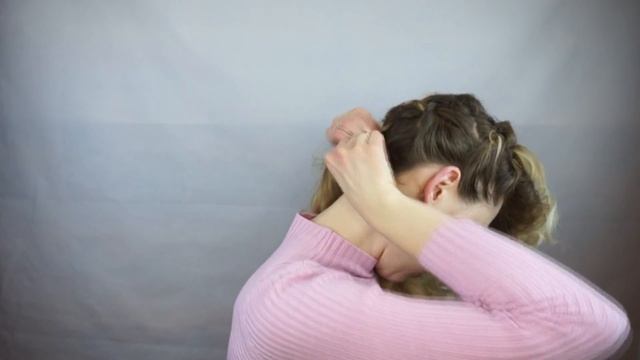 Прически для кудрявых волос. Как сделать локоны на конусную плойку? Curly Hairstyles. смотреть онлайн