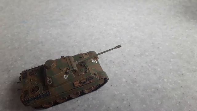 Камуфляжные пятна на модели танка 1/100 смотреть онлайн