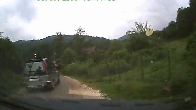 Внезапно на извилистой дороге (by Павел Глухов) смотреть онлайн