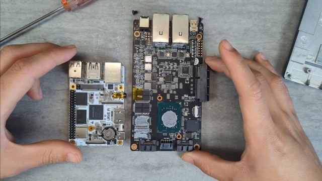Review Zimaboard -- Servidor doméstico SBC Intel en Español смотреть онлайн