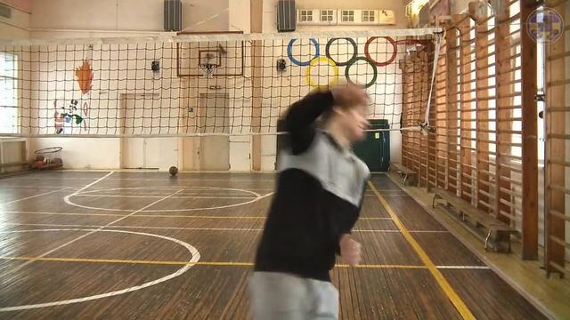 Соблюдайте технику безопасности на физкультуре! смотреть онлайн