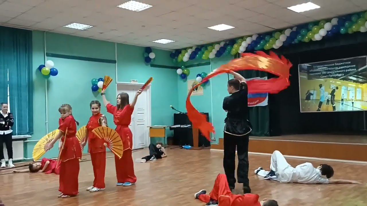 Выступление Академии боевых искусств "УШУ".Нномер "Огненные драконы". смотреть онлайн