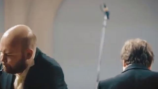 В.Моцарт. Концерт C-Dur для гобоя с оркестром К 314 (1. Allegro Aperto). Гобой - Э. Мирославский. смотреть онлайн