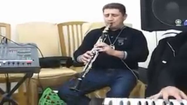 AYAZ -KLARNET-AZAD BIR GUS смотреть онлайн