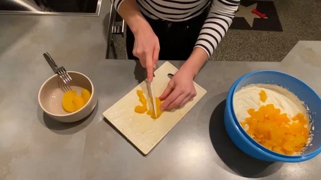 Mascarpone-Quarkcreme mit Pfirsich / schnelles Dessert /Крем творожный-Маскарпоне с персиком -десер смотреть онлайн