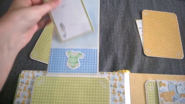 Яркий альбом первого года жизни для малыша Романа