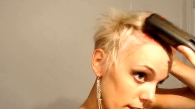 Short Bangs Bump - Clipping Back Bangs смотреть онлайн