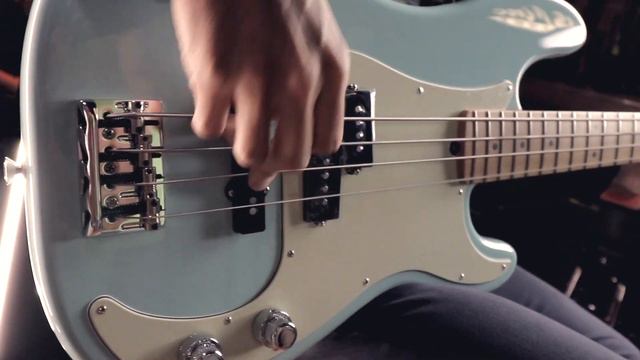 Fender American Professional Precision Bass PJ (Limited Edition 2019) daphne blue / roasted neck смотреть онлайн