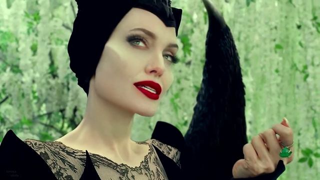 Maleficent | Angelina Jolie смотреть онлайн