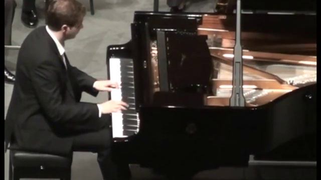 Mozart Conerto KV 467 Adrian Tanski, Stefan Blunier & Beethoven Orchester (1/2) смотреть онлайн