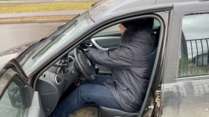 Меняем стеклоочистители в Лада Ларгус