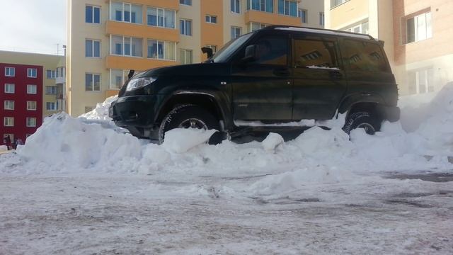 Уаз патриот из сугроба смотреть онлайн