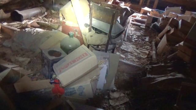 Ужасные внутренности старого чердака. Чердак Старого Деревенского Дома. 9 серия смотреть онлайн