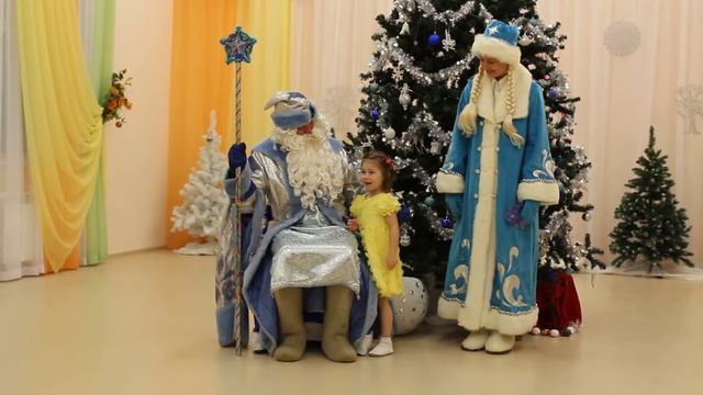 ЕкПолинька - Новогодний праздник (Стихотворение) смотреть онлайн