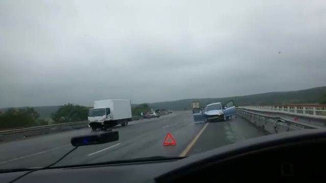 Тест кнопки ЭРА ГЛОНАСС на трассе в Приморье смотреть онлайн