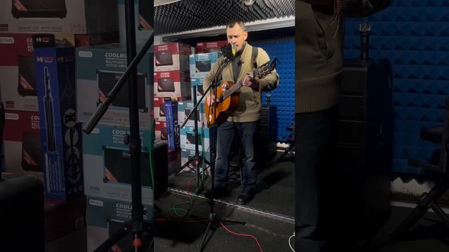 Стас Приленский солист группы Лесоповал в гостях у Coolmusic на Пятницкой.