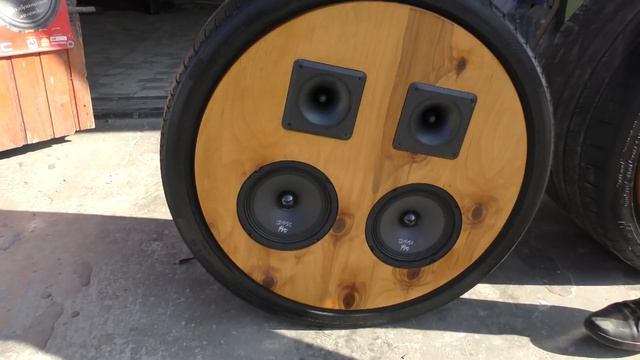 Шинозвук.Колонки из покрышек. смотреть онлайн