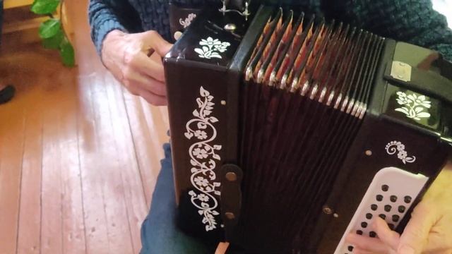 Гармонь Тульская Мелодия 4-х голосая смотреть онлайн