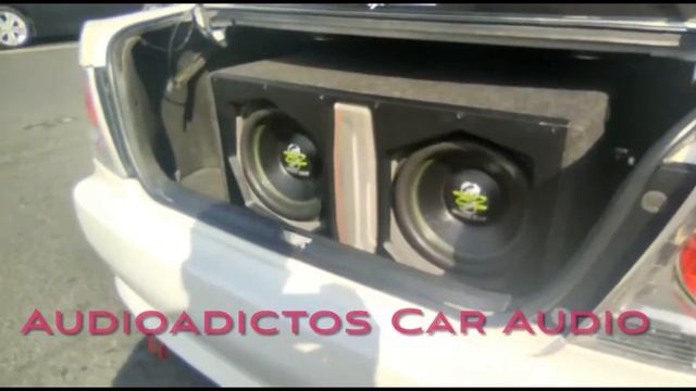 Subwoofers Ground Zero comparación entre un modelo GZHW y GZRW ambos de 12” haciendo flex! смотреть онлайн