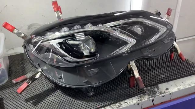 W212 , замена стёкл , чистка фар , работа адаптива диодного, Mercedes смотреть онлайн