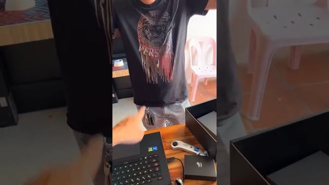 ? ASUS ROG SCAR EDITION G733ZM តំលៃ 1999$) I7 ជំនាន់ទី 12-VG RTX 3060 6G-អេក្រង់ 17 អុីង 360Hz смотреть онлайн
