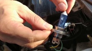 Как поменять лампочку на КИА РИО