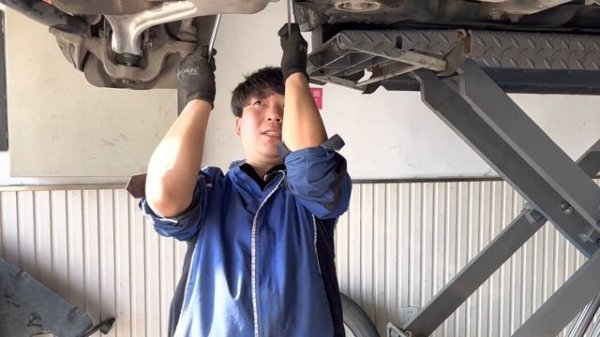 2013 Porsche Cayenne Lower & Upper Control Arms Replacement Removal & Install