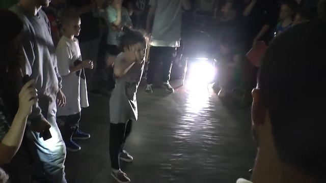 Дарья Шаталова (Chaplin) [WARM BATTLE] HIP-HOP FINAL смотреть онлайн