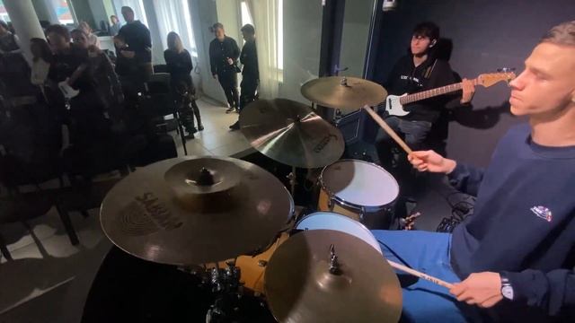 Ты достоин, о Бог, высшей славы | SUNDAY LIVE | СИТТИМ | 20/11/22 | drum & bass camera смотреть онлайн